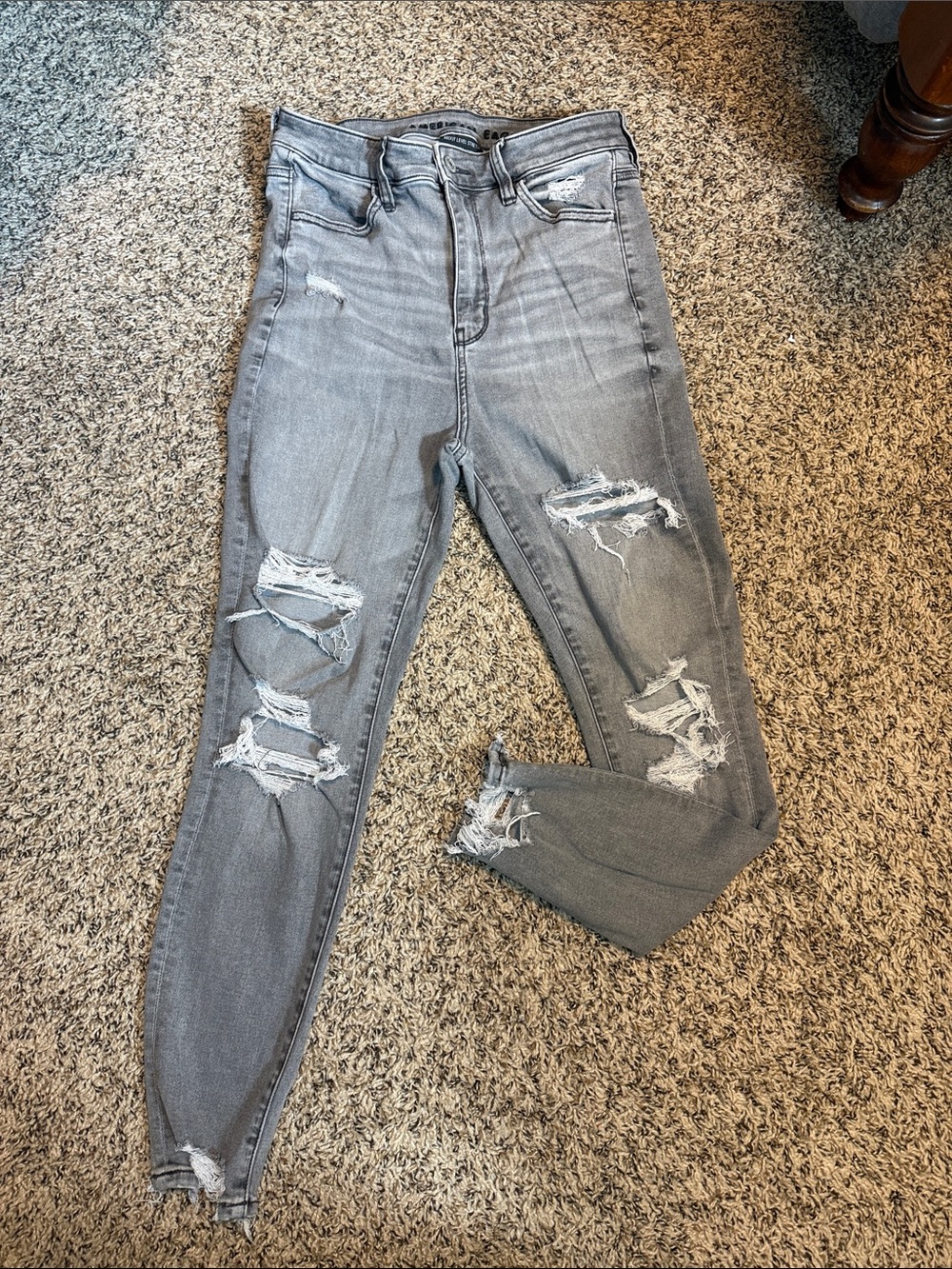 American Eagle Outfitters Women's Gray Ripped Skinny Jeans
